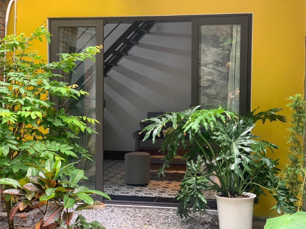Oc Homestay Cat Ba Chan Chau Exterior photo